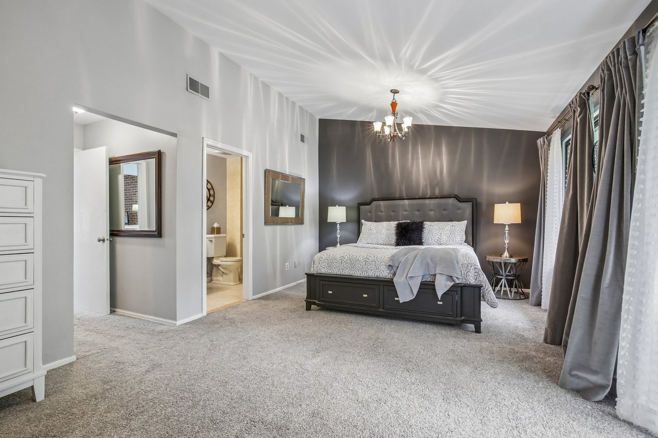12 Louisburg Square