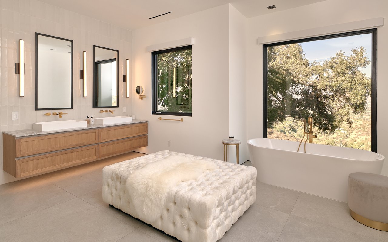 13331 Mulholland Dr, Beverly Hills