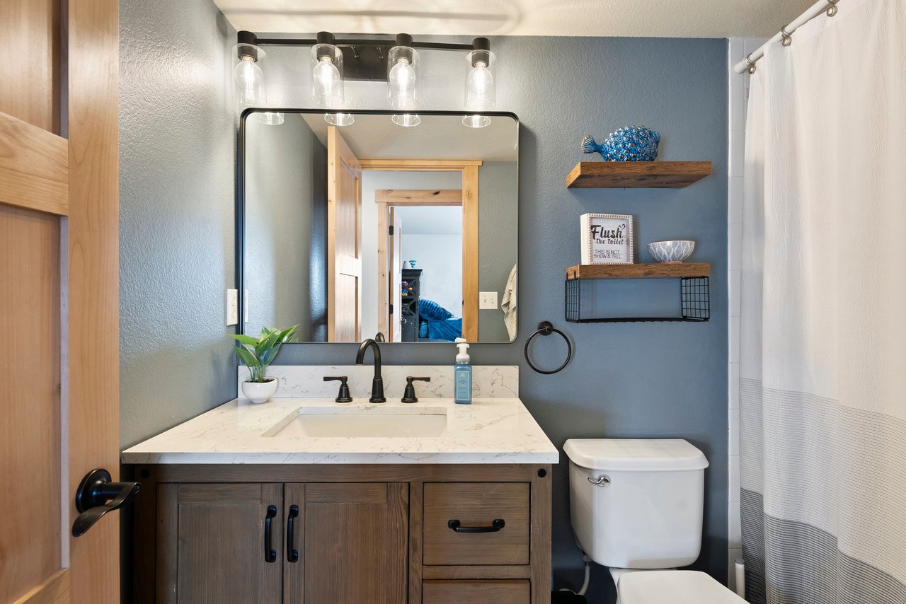 4255 Arrowhead Drive