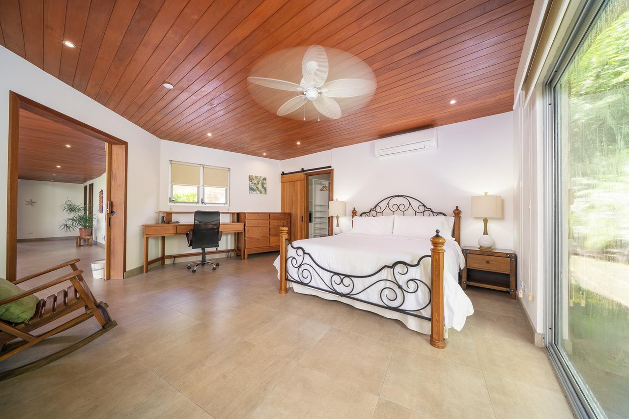 Casa Gracia | Luxury Jungle Retreat with Infinity Pool in Rancho Villareal, Tamarindo