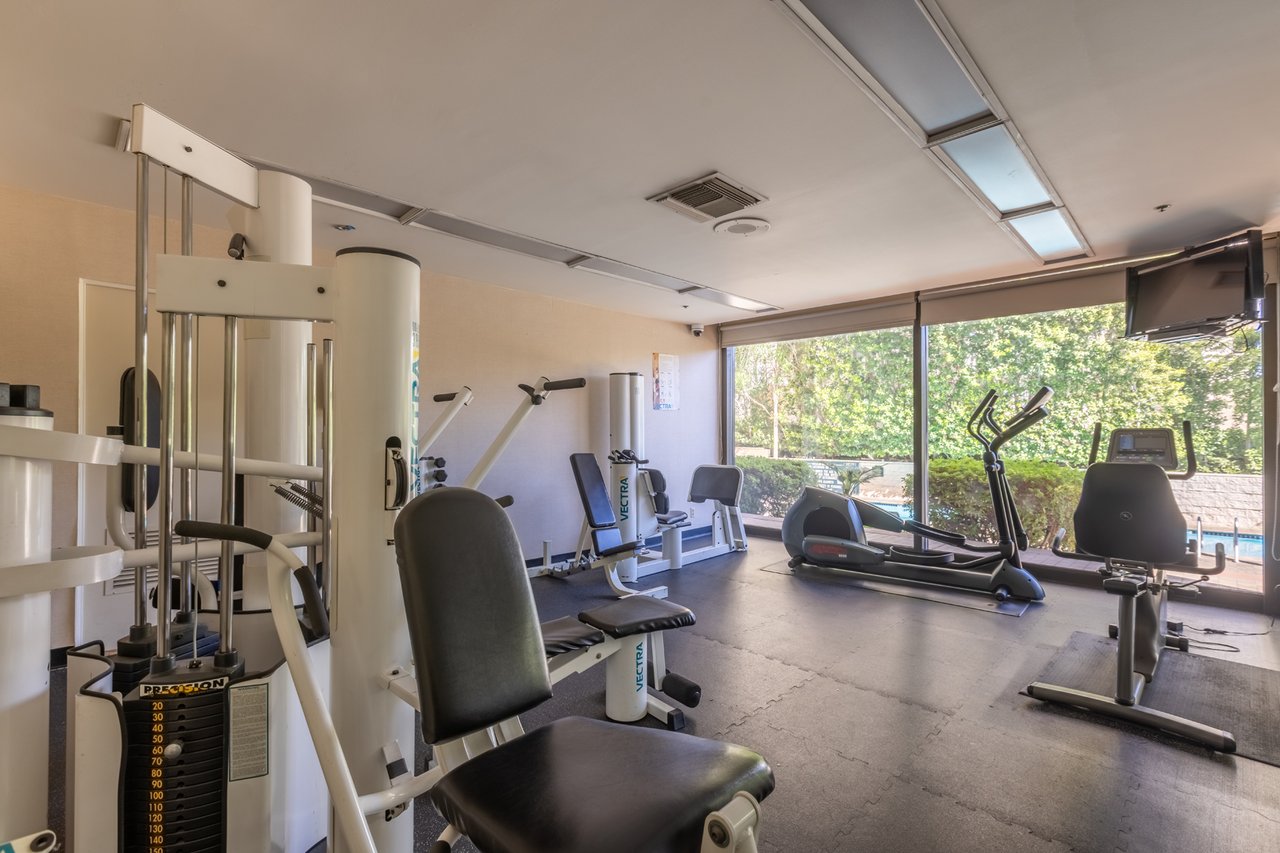 10790 Wilshire Blvd #301, Westwood