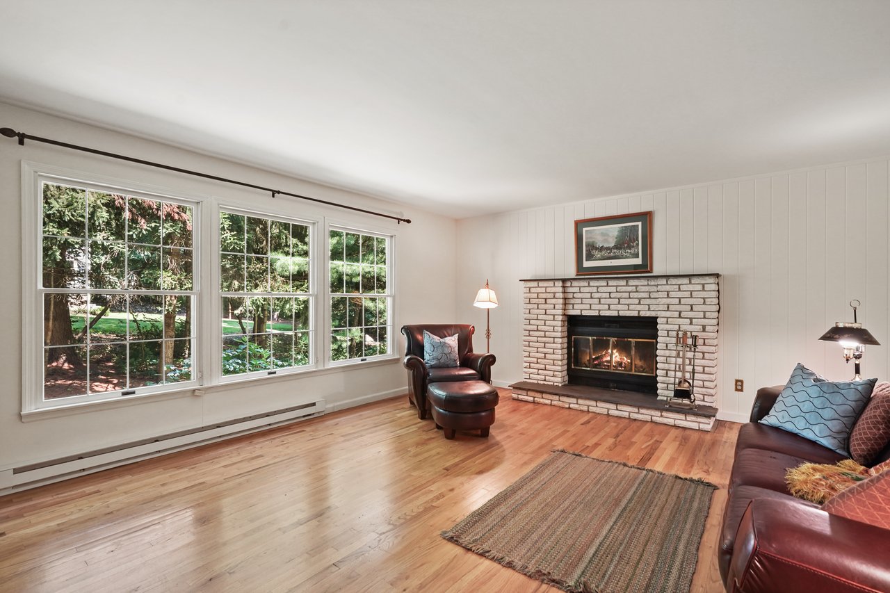 9 Upland Court