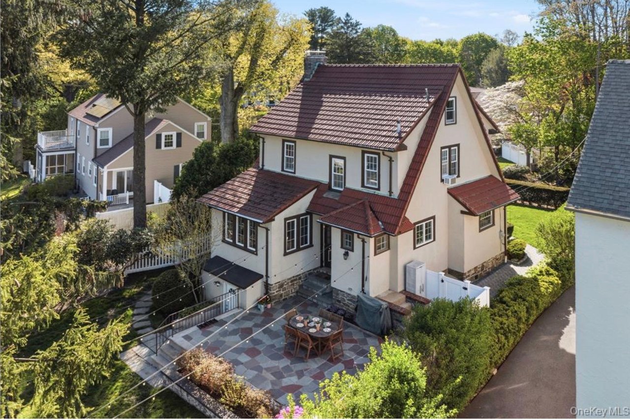 76 Yale Rd, Hartsdale, NY 10530