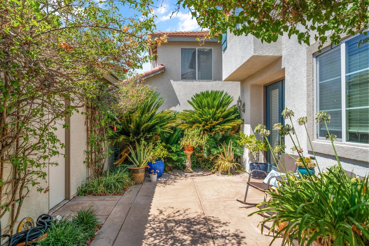 32402 Magenta Ct