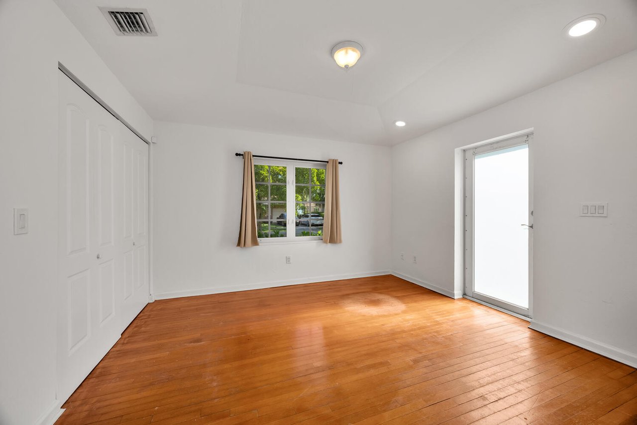 Art Deco Gem in Coral Gables