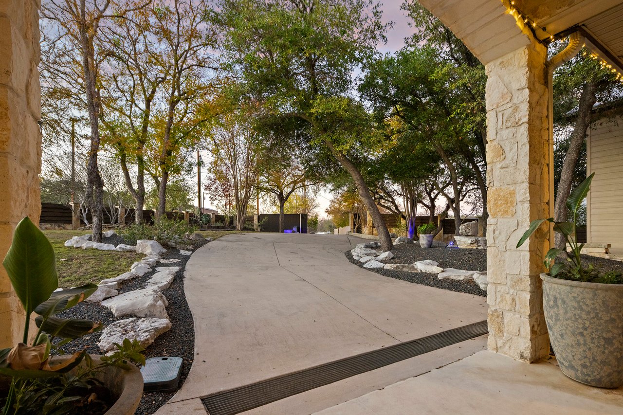 1450 Los Escondidos ST