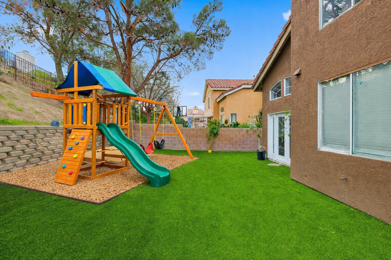 Amberidge - Palmdale