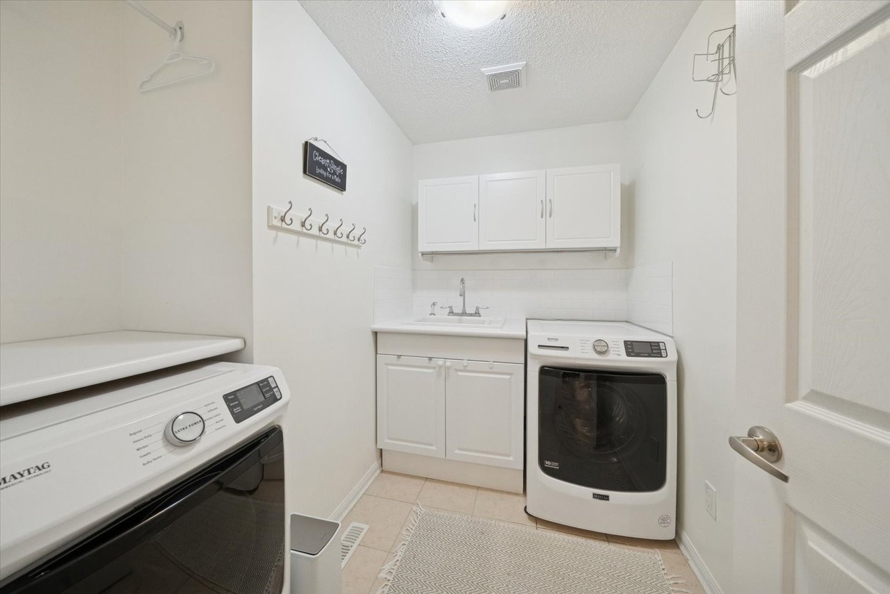 77 Fred Silvester rd