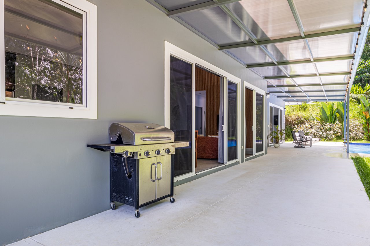 Perfect for Families or a Peaceful Retirement, Uvita Pacific Ocean Town