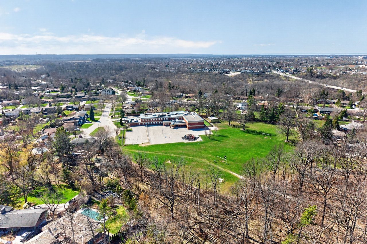 Inspiring MCM Residence