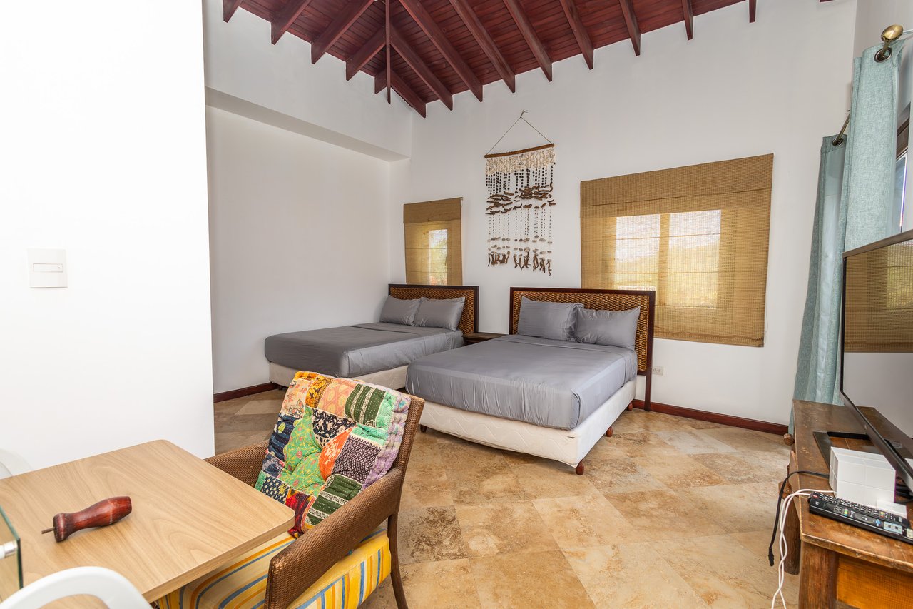 Pearl Ct., Villa 1103