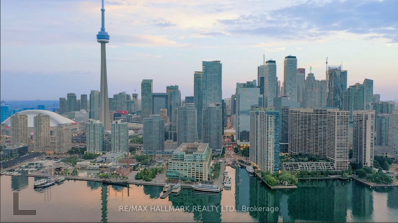 77 Harbour Sq