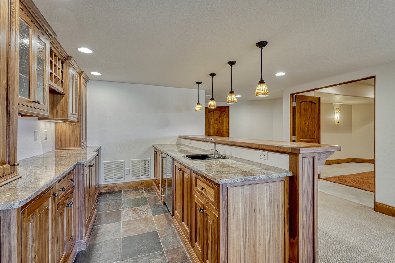4050 Old Ranch Road