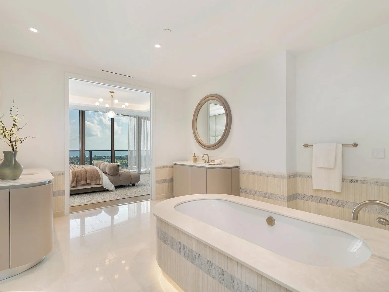 1333 S Flagler Dr #2302