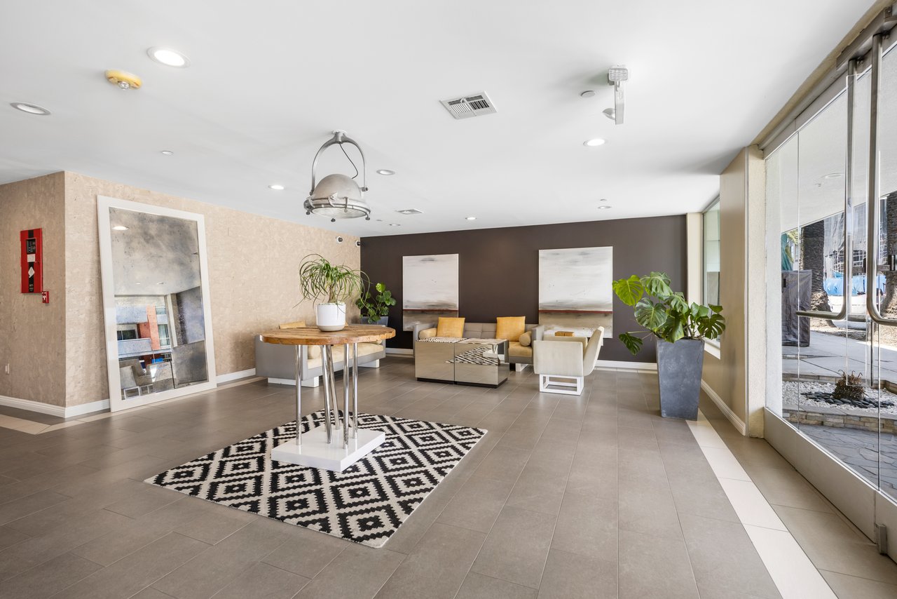 1544 7th St #6A, Santa Monica