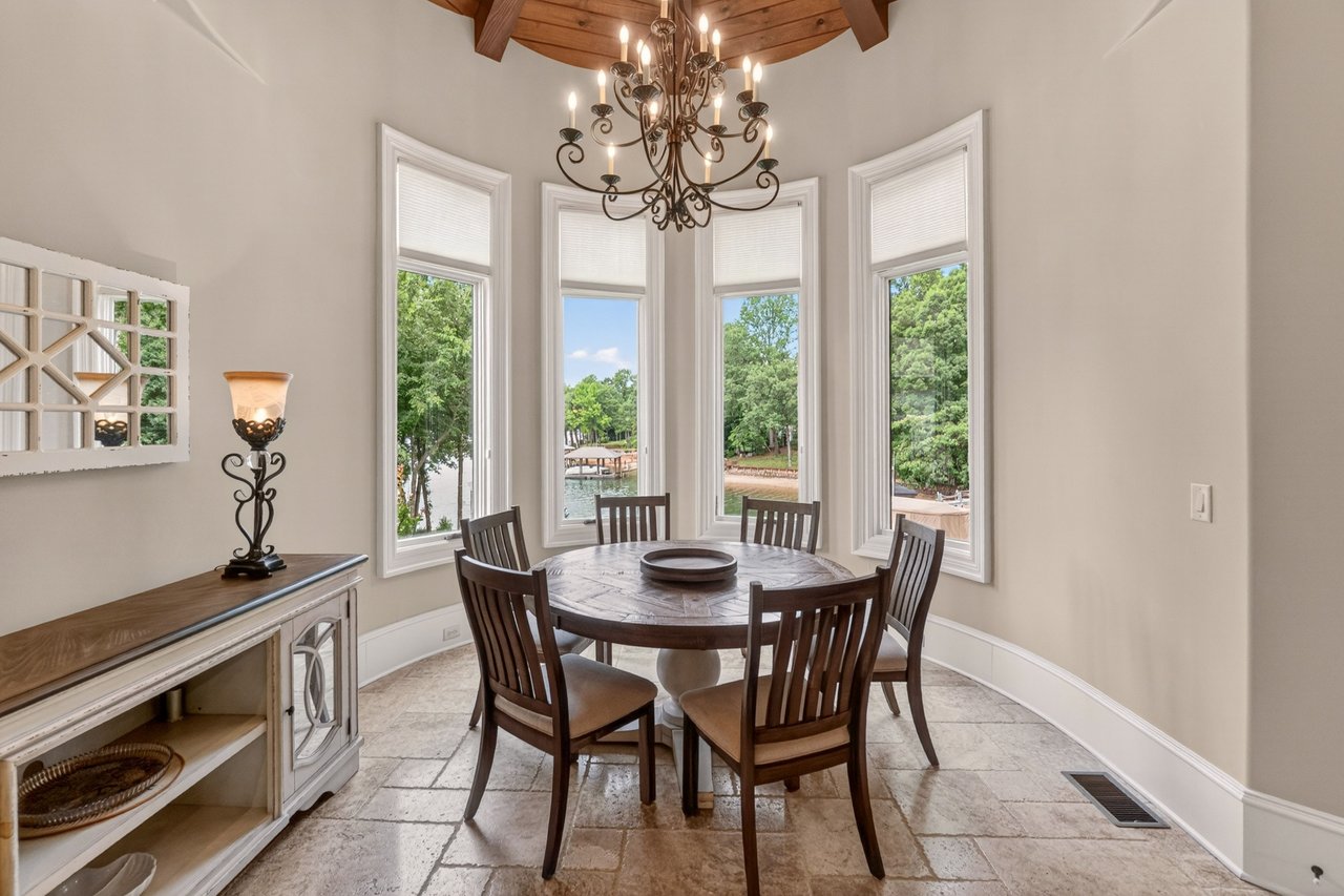 Private Exclusive Listing
