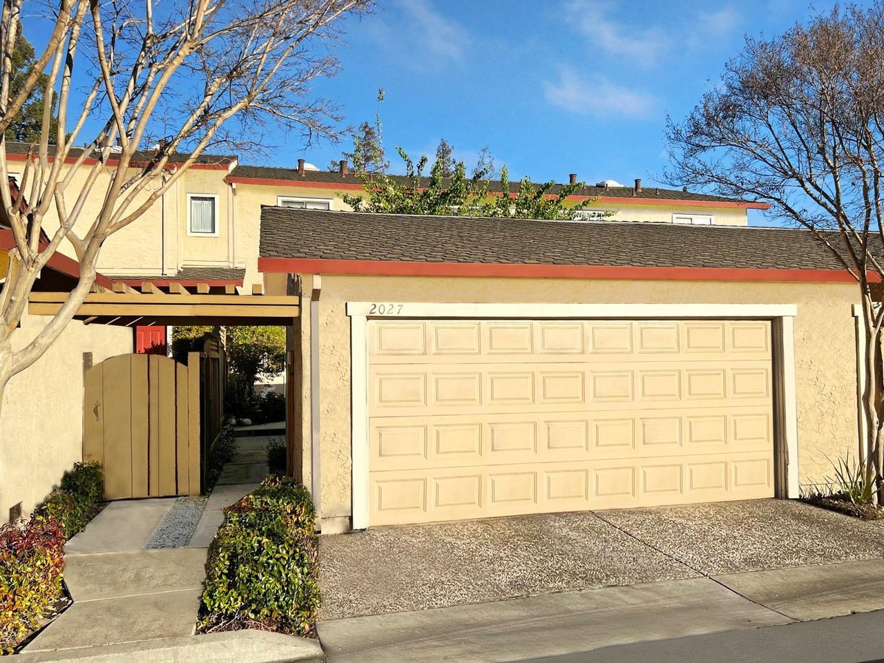 2027 Eucalyptus Ct