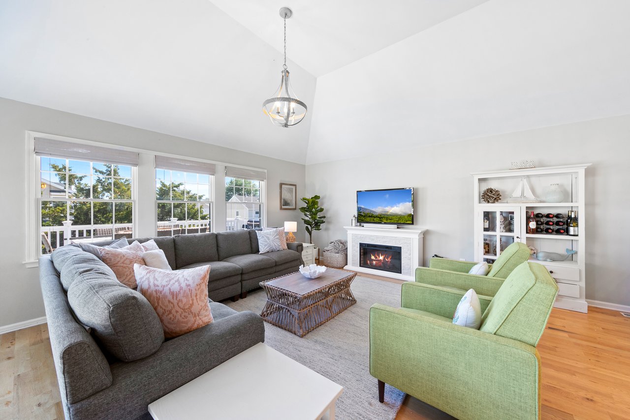 325 Iroquois Avenue, Beach Haven