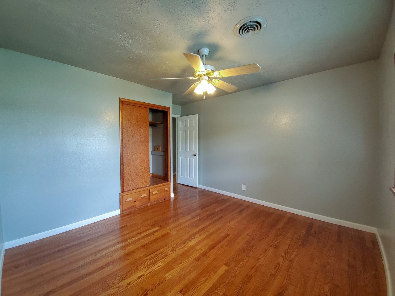 1310 East Independence Street