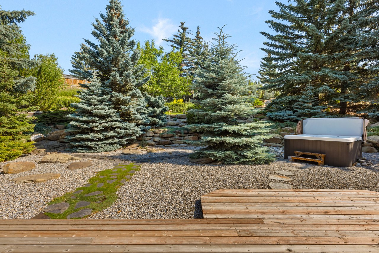 138 Scimitar Bay NW