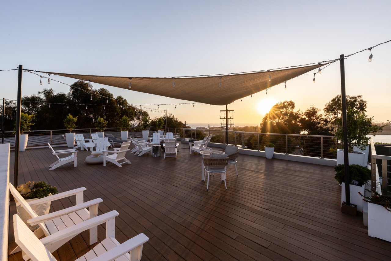  Downtown Carlsbad Coastal Residence 