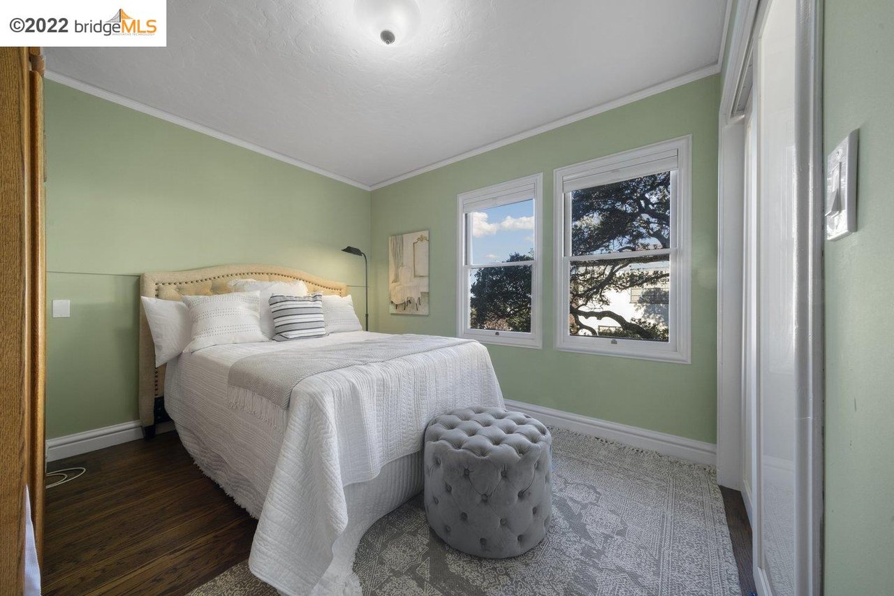 1665 Thousand Oaks Blvd