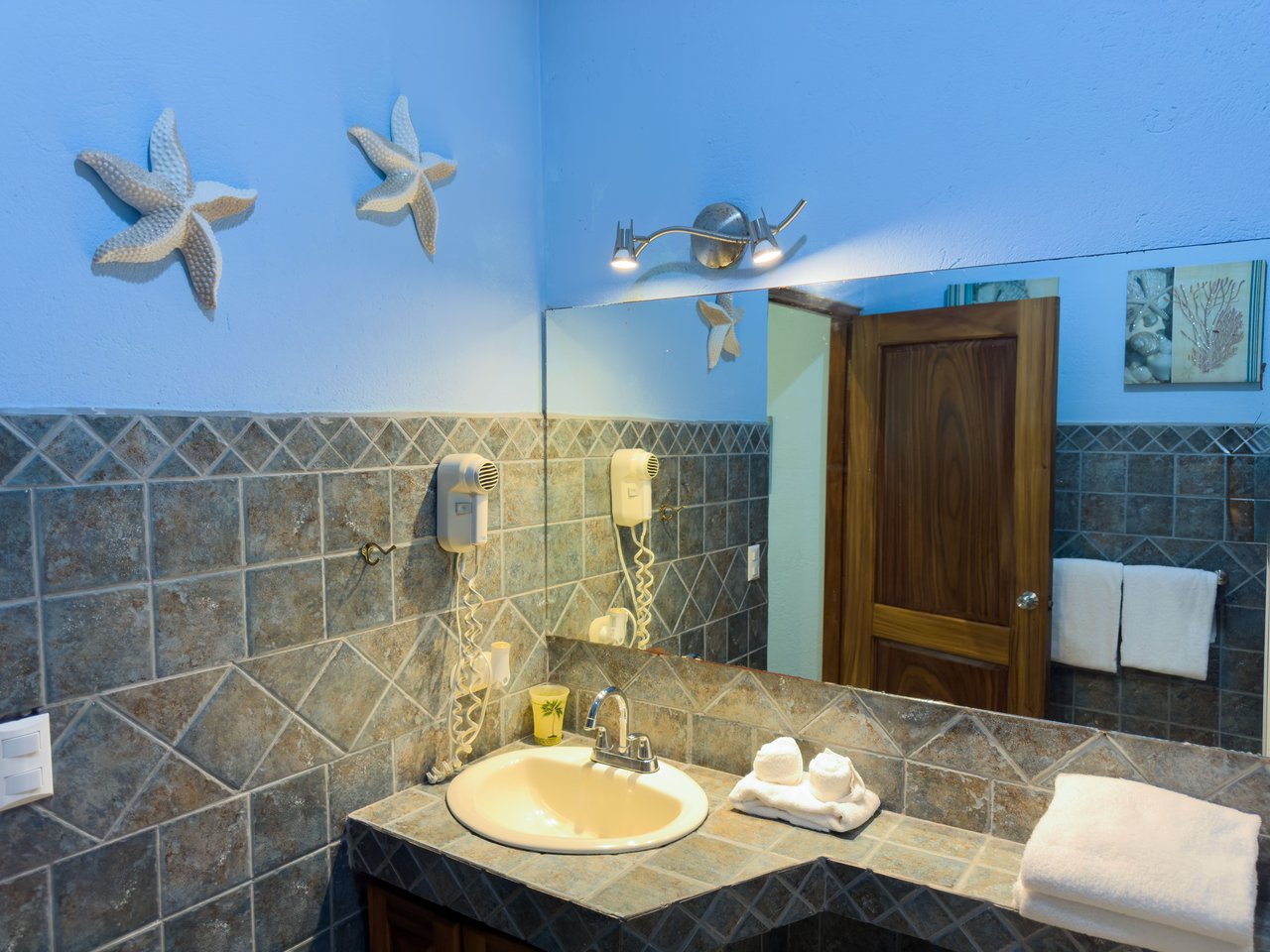 Turn-Key Jungle Retreat Home in Manuel Antonio