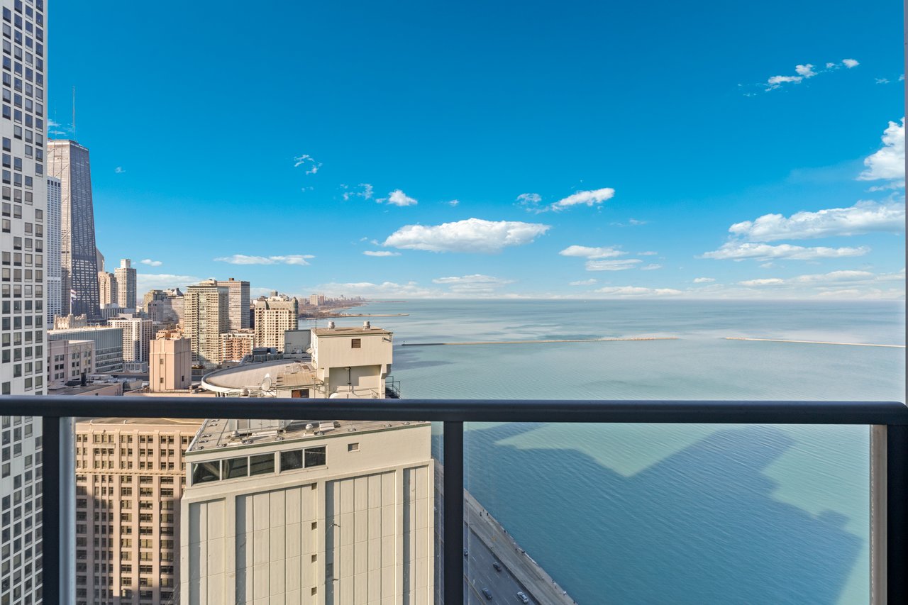 600 N LAKE SHORE DRIVE UNIT: 3201