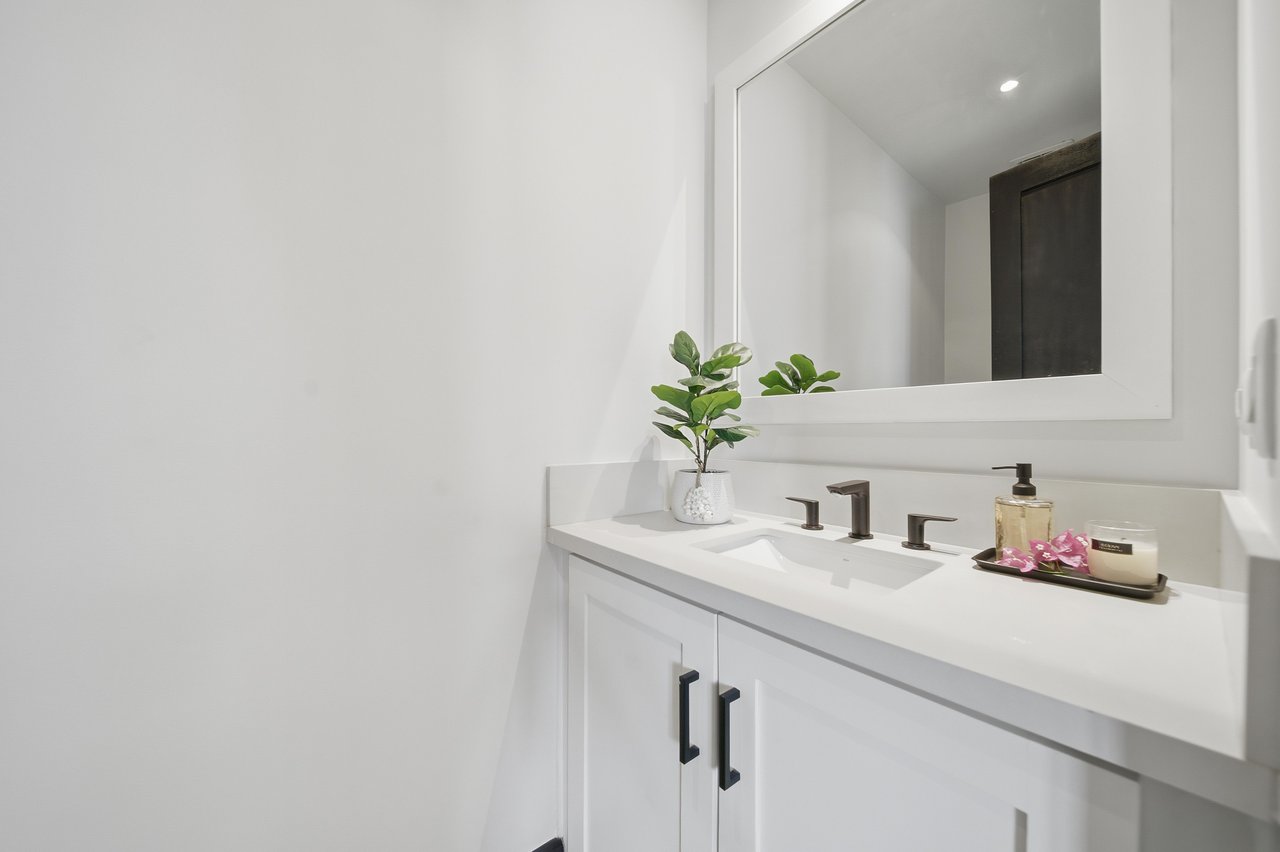 18 Calle La Ronda | Where Everyday Feels Like a Holiday