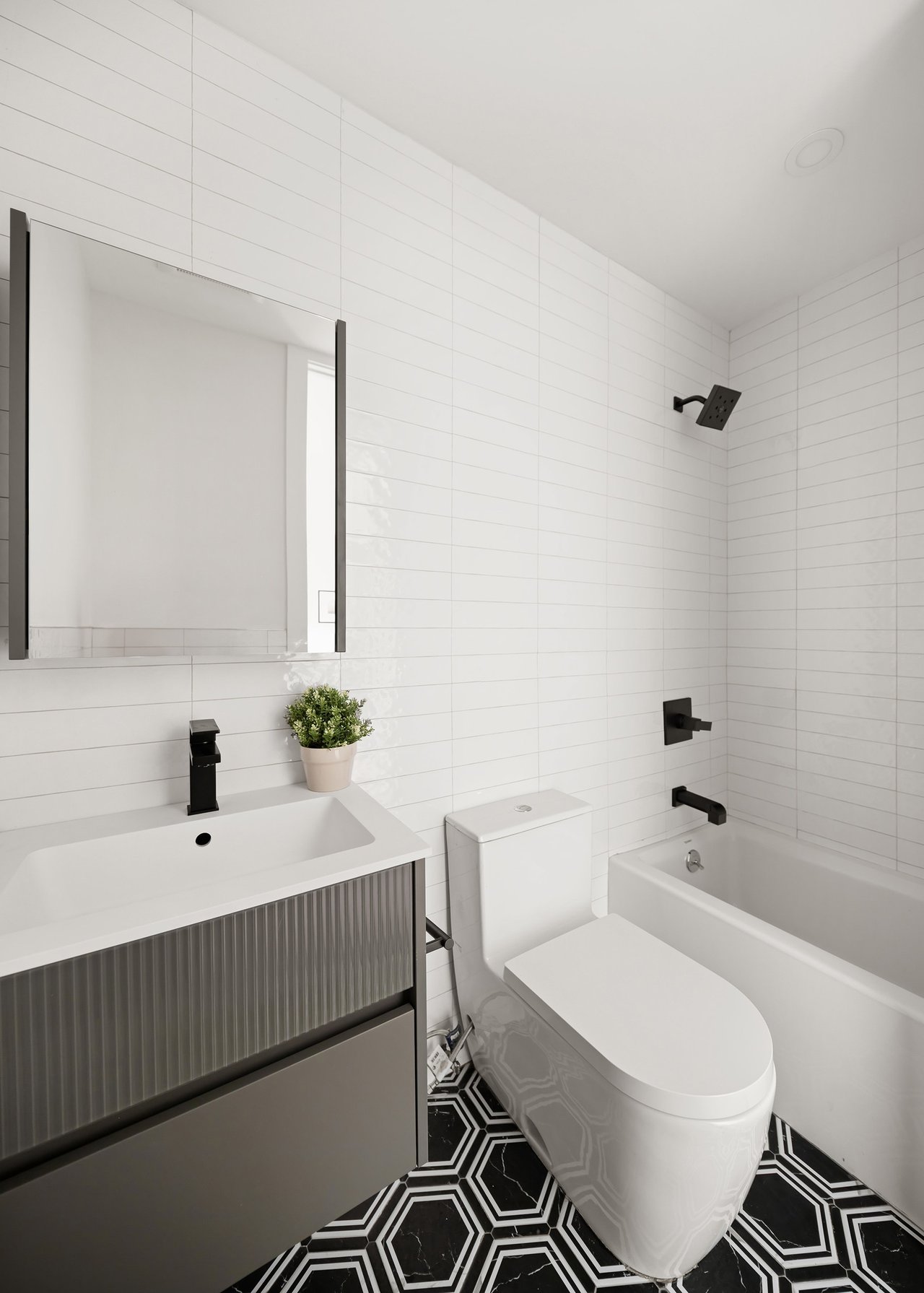183 13TH Street 4