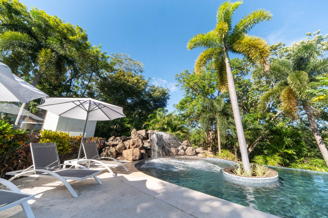 Mikado Natural Lodge | Turnkey Eco Lodge with Ocean Views & Expansion Potential in Guanacaste