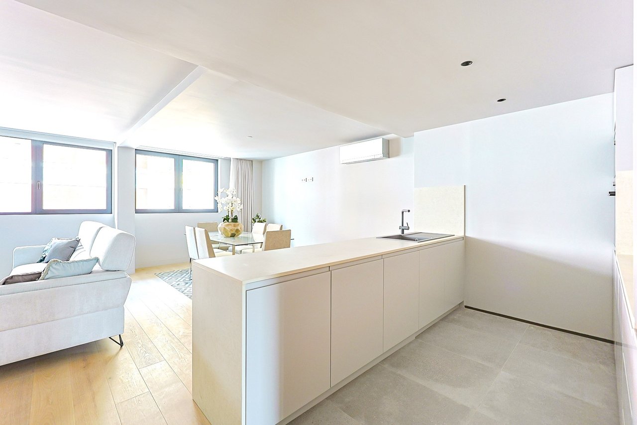 Stylish 2-Bedroom Apartment in the Heart of Lisbon with Exceptional Amenities