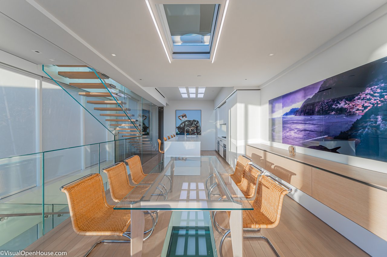 1267 Palisades Beach Road