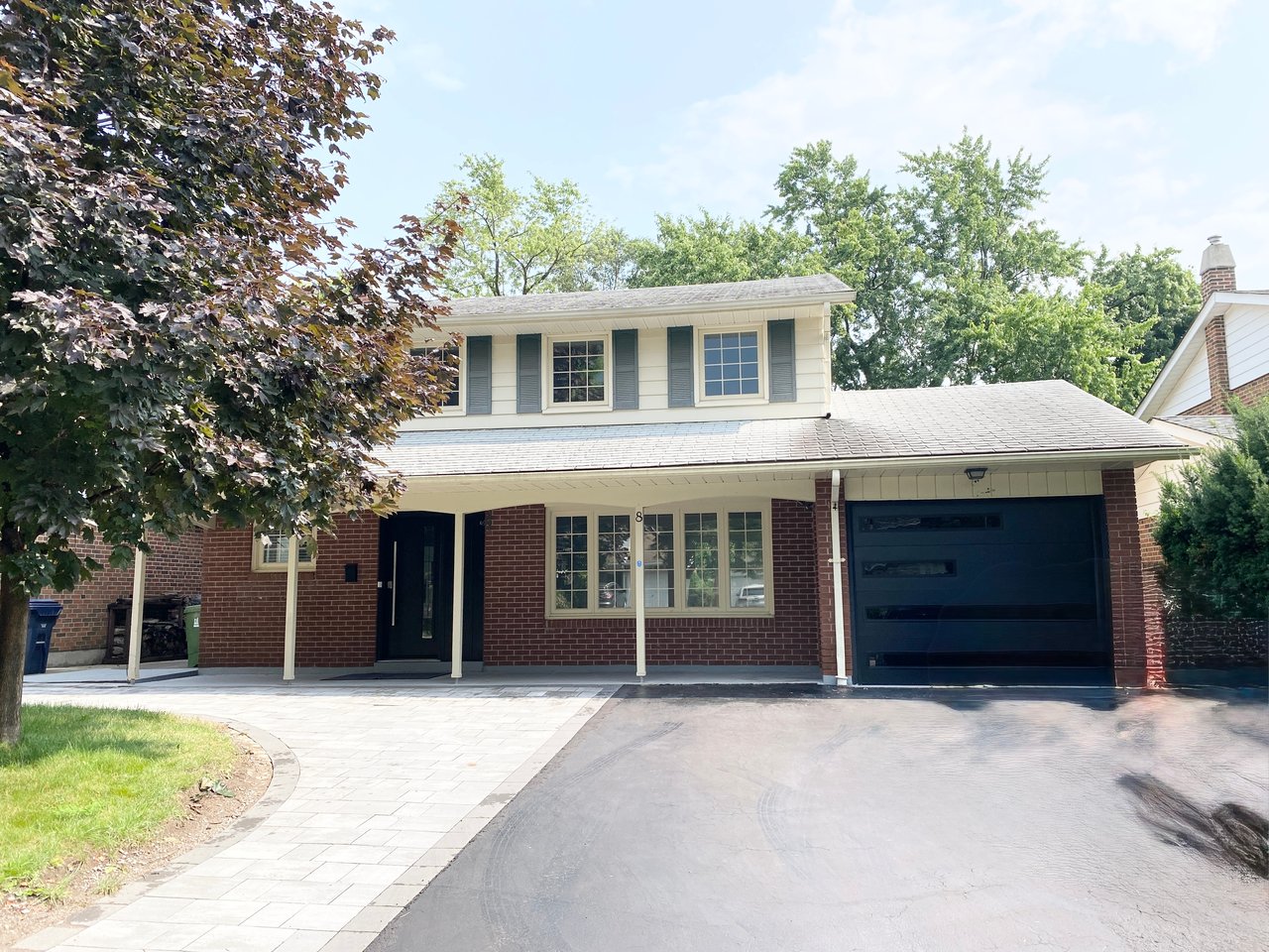 8 Ravencliff Crescent
