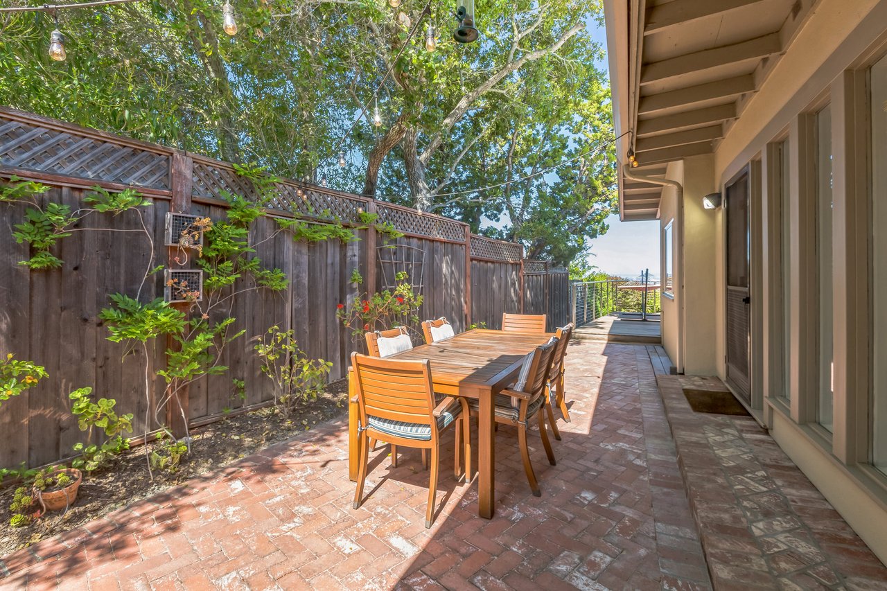 777 Bayview Way