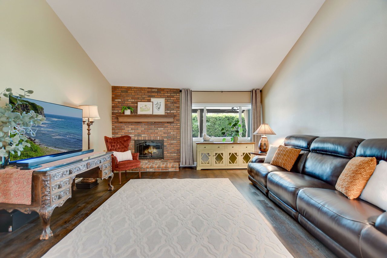 1298 Oak Ridge Drive