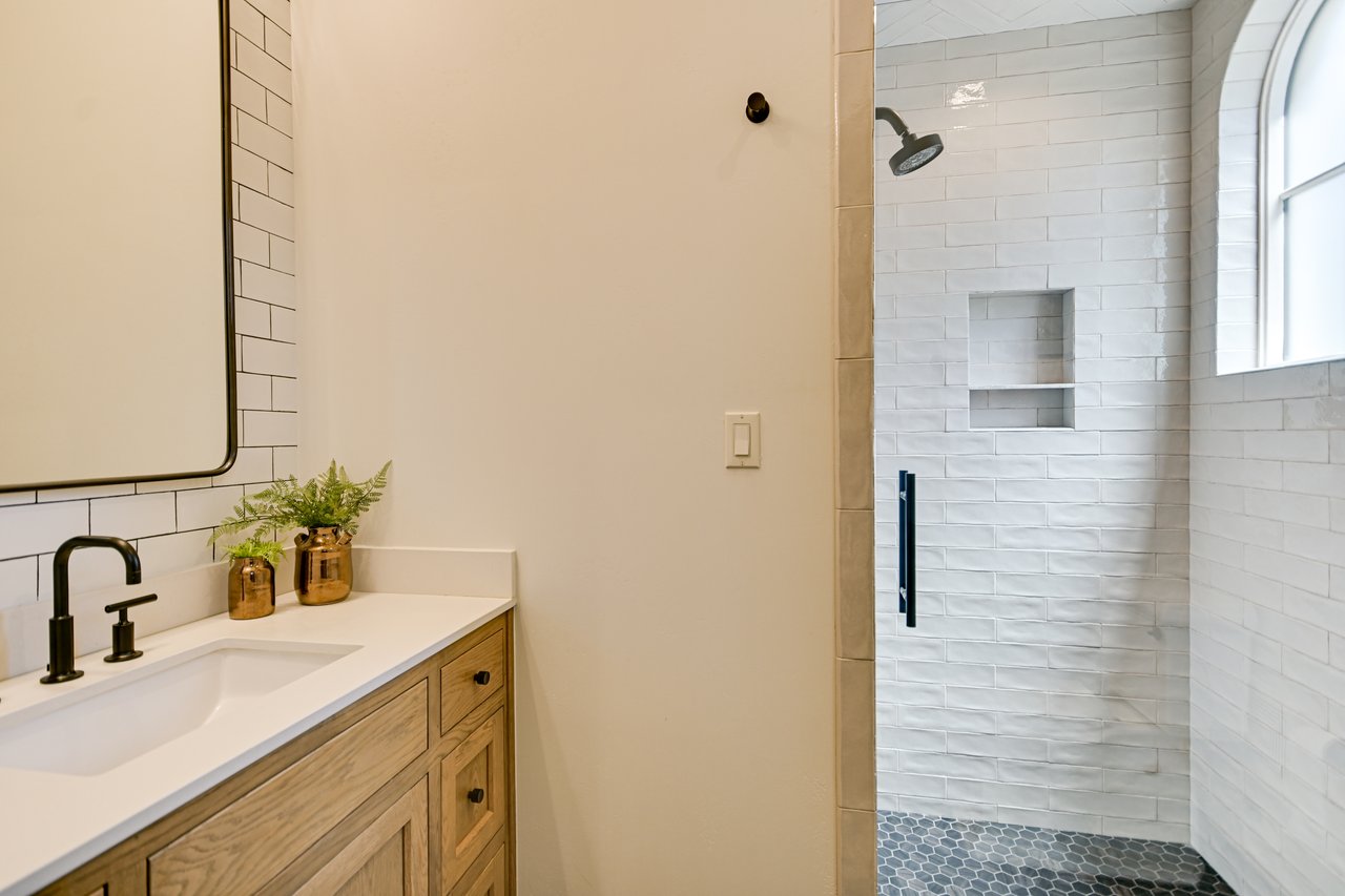 Spanish Oaks Hacienda