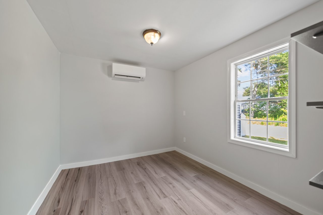 377 River Rd, Bowdoinham
