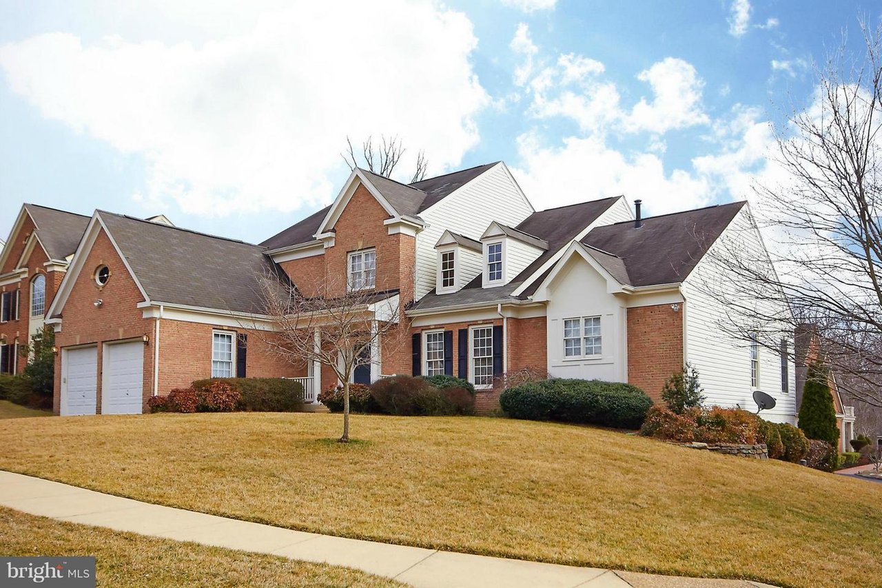 Stunning Home in Westhampton!