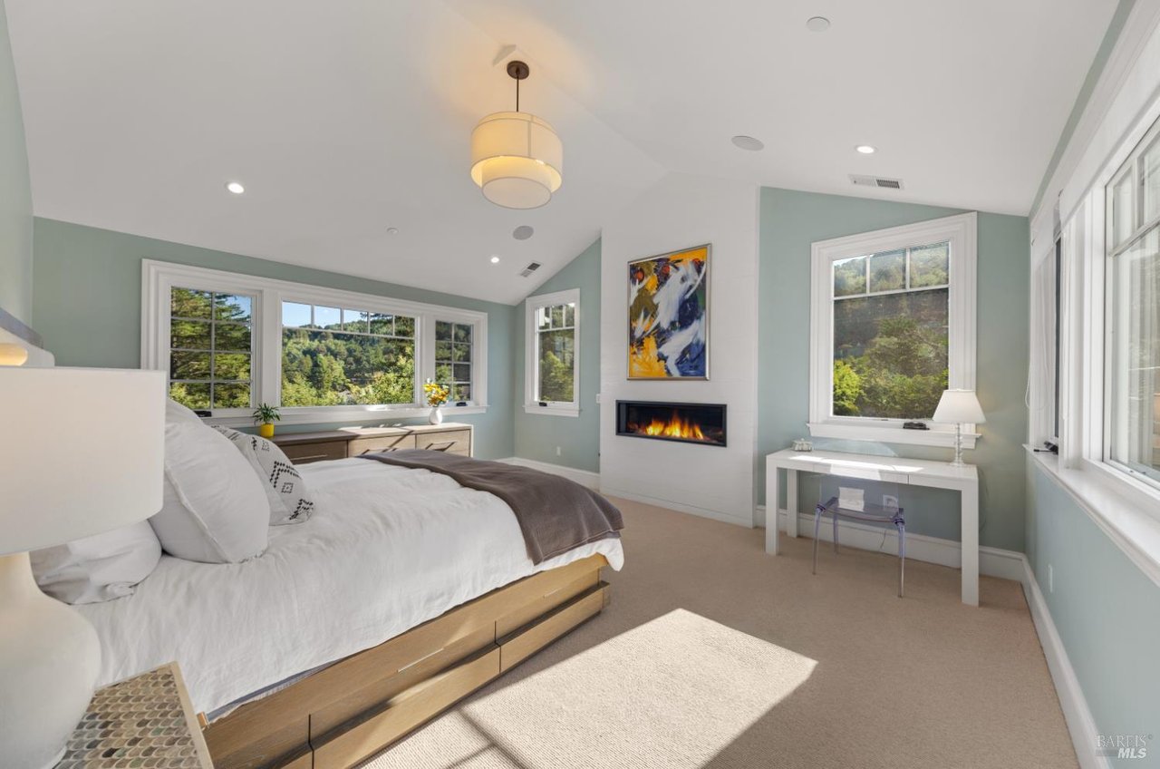 309 Corte Madera Ave