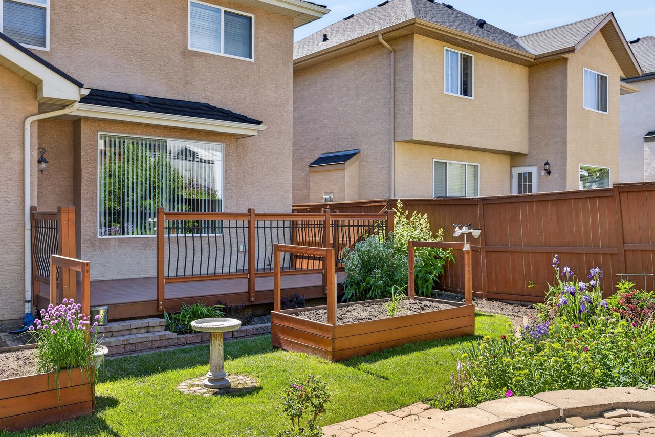 139 Tuscany Ridge Close NW