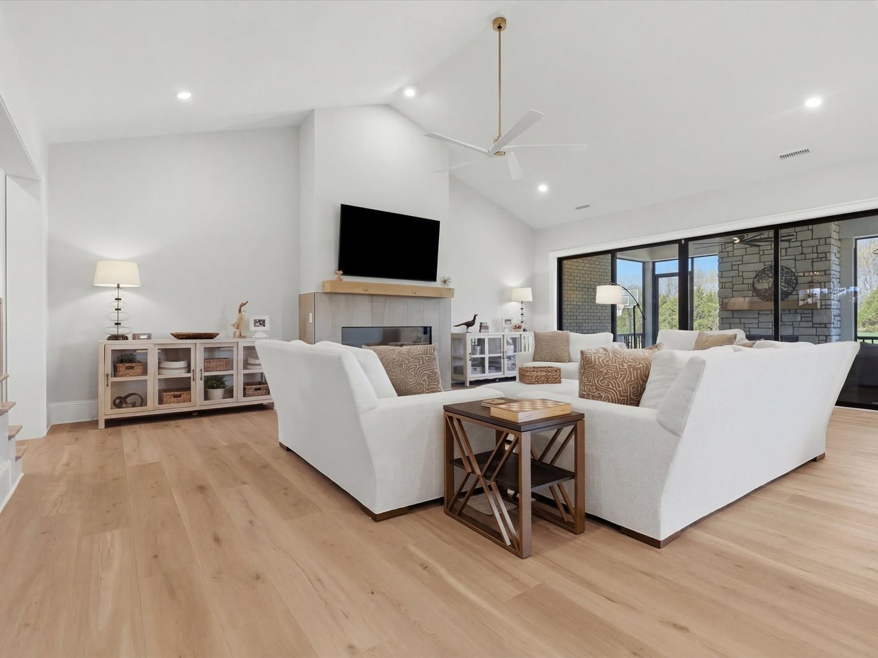 1008 Broadmoor