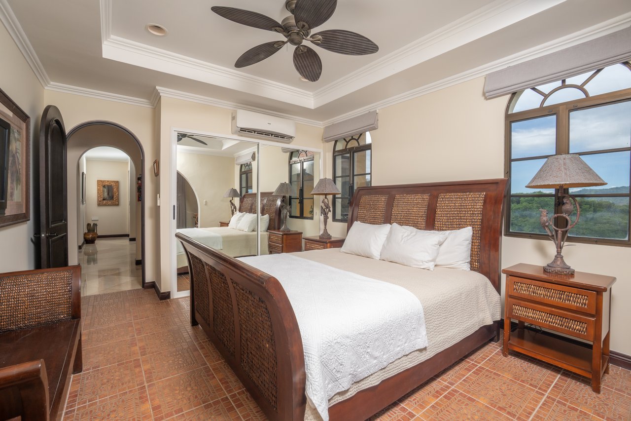 Casa Loro - Luxury Estate