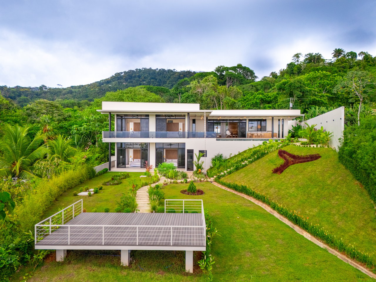 Lion's Gate Sunset Estate