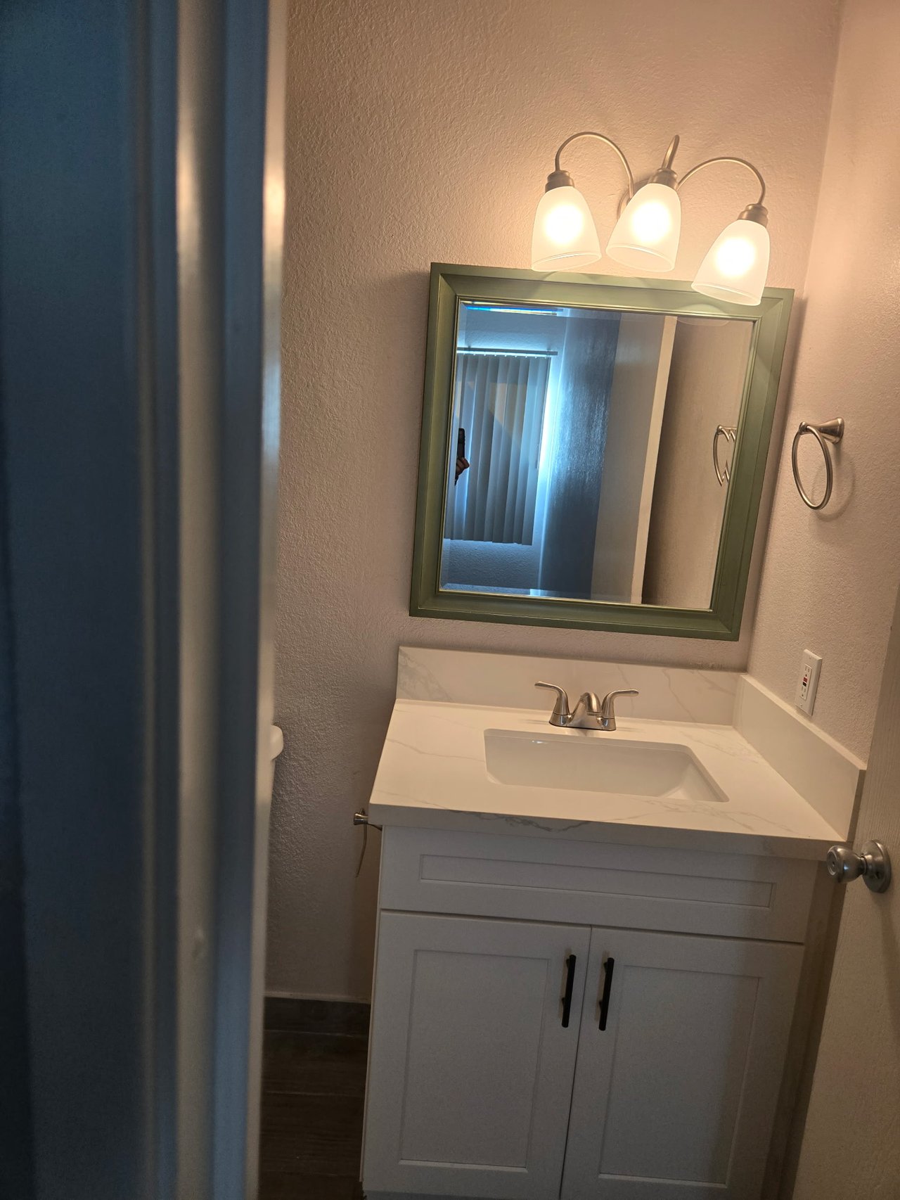 33 Gold Bar Court #B