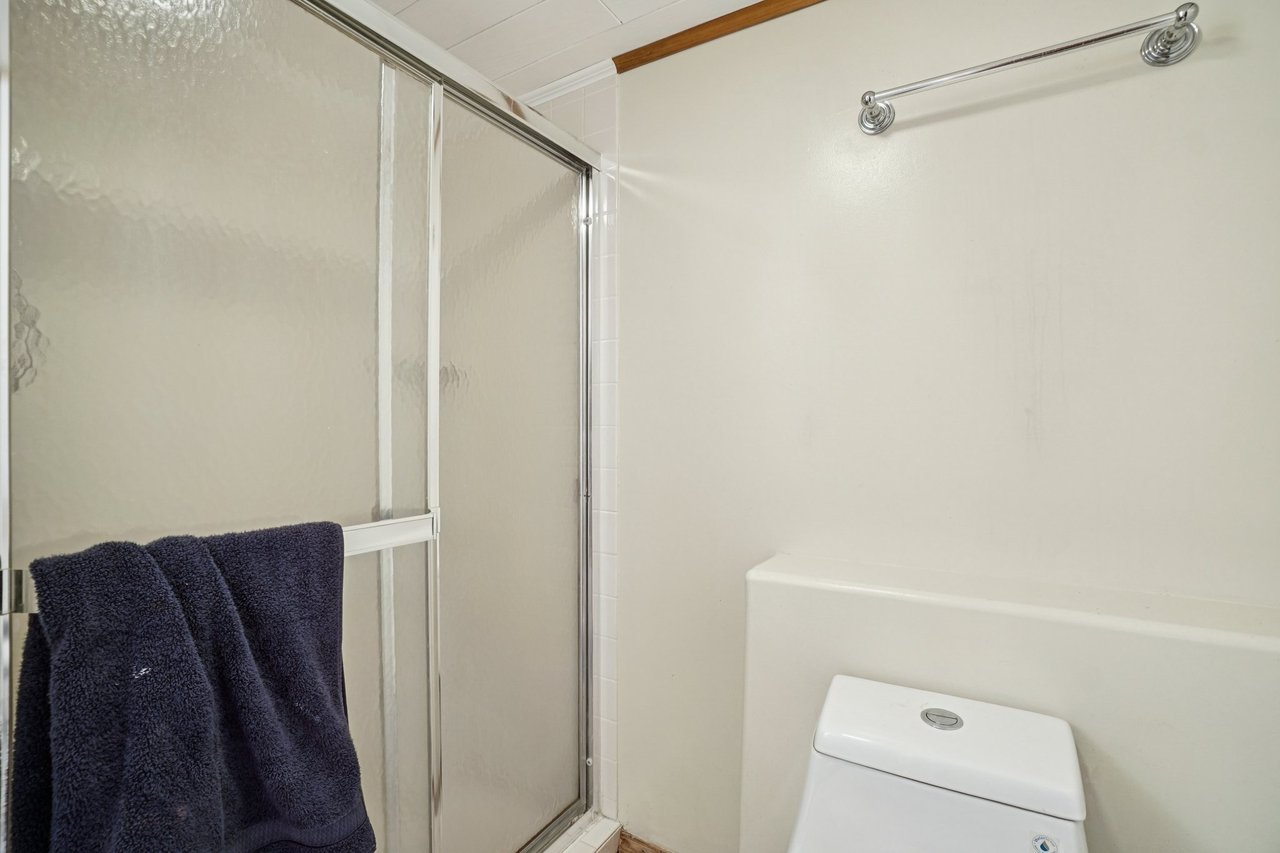 11343 S Clifford Cir