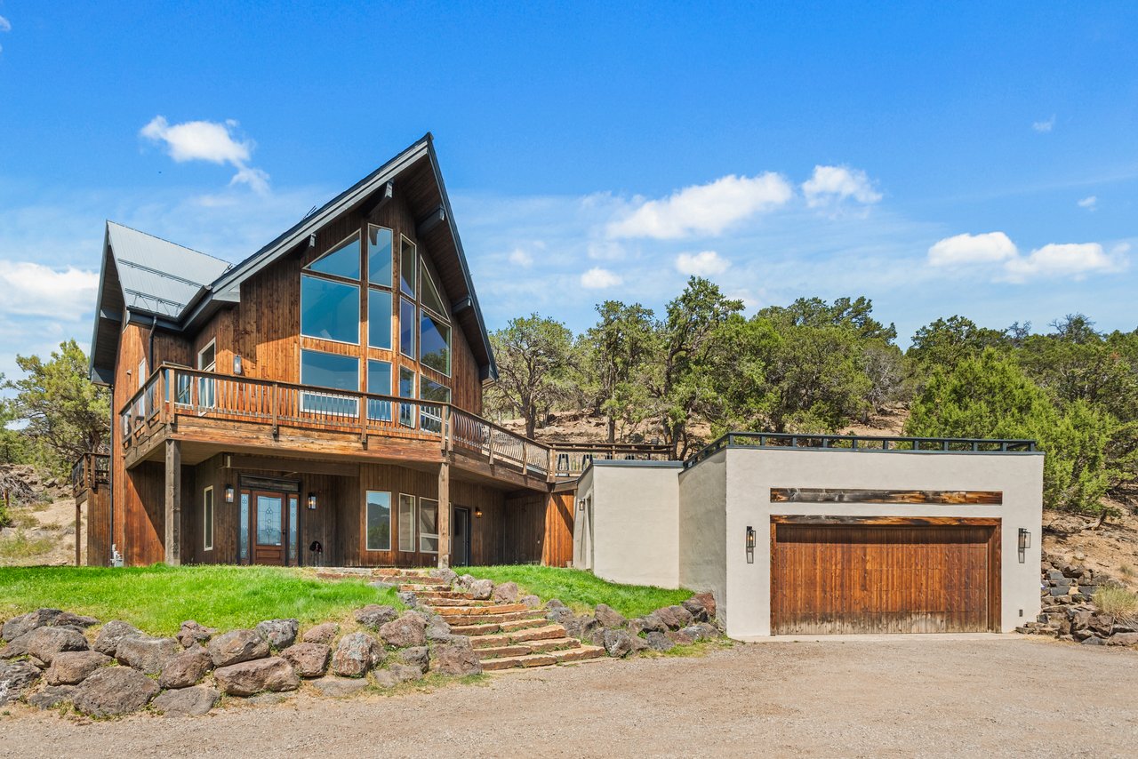 Centrally Located Mountain Chalet in Basalt 