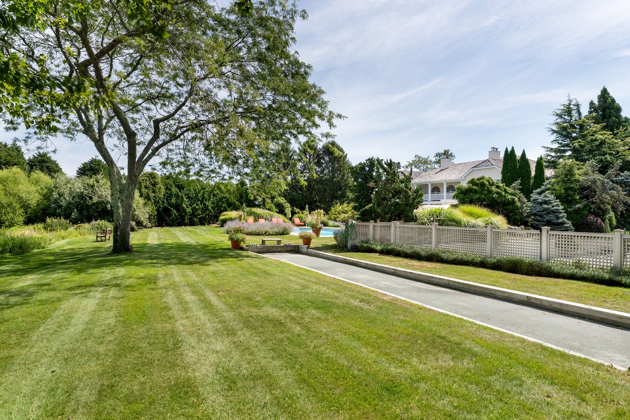 Southampton Village Summer Rental with Tennis / Pool
