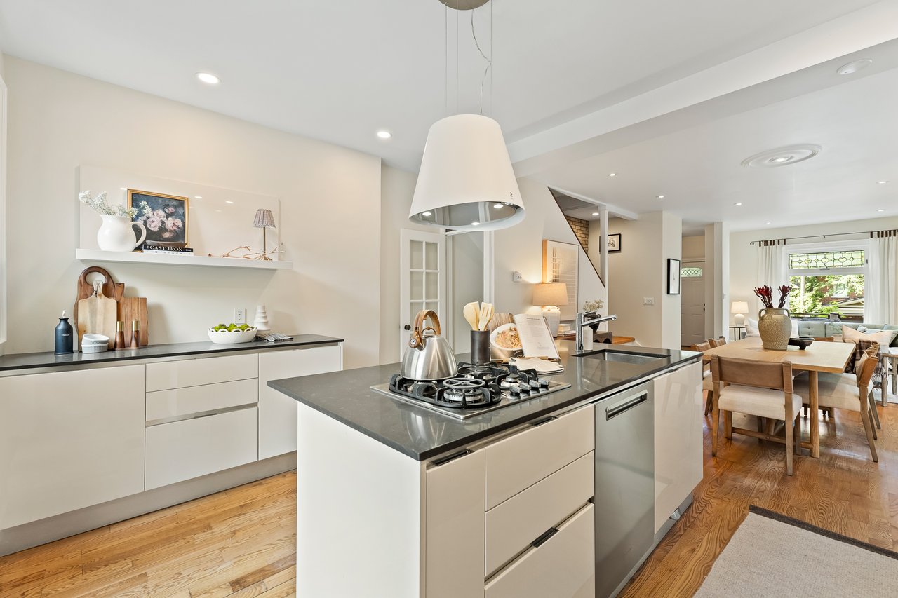 227 Waverley Rd