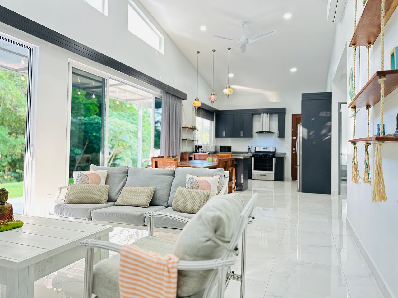 Perfect for Families or a Peaceful Retirement, Uvita Pacific Ocean Town